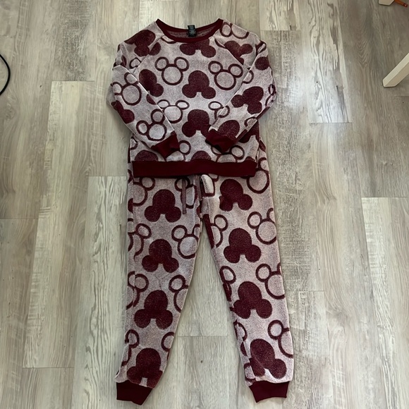 Disney 2-Piece Mickey Mouse Maroon Fleece Pajamas - Picture 1 of 5